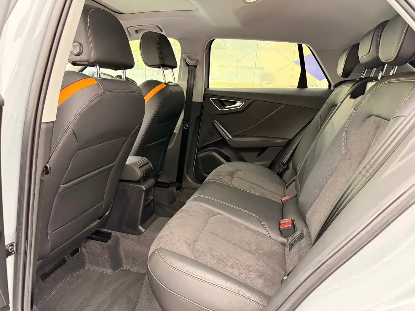 AUDI Q2L E-TRON