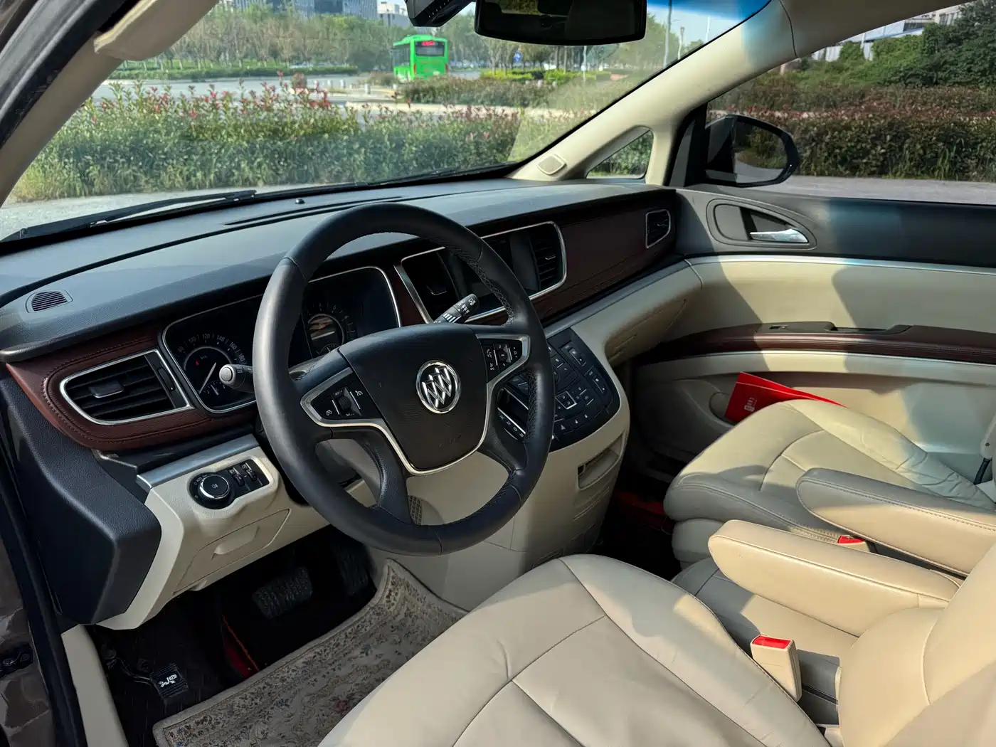 Buick GL8 2017 25S Luxury China V фото 8