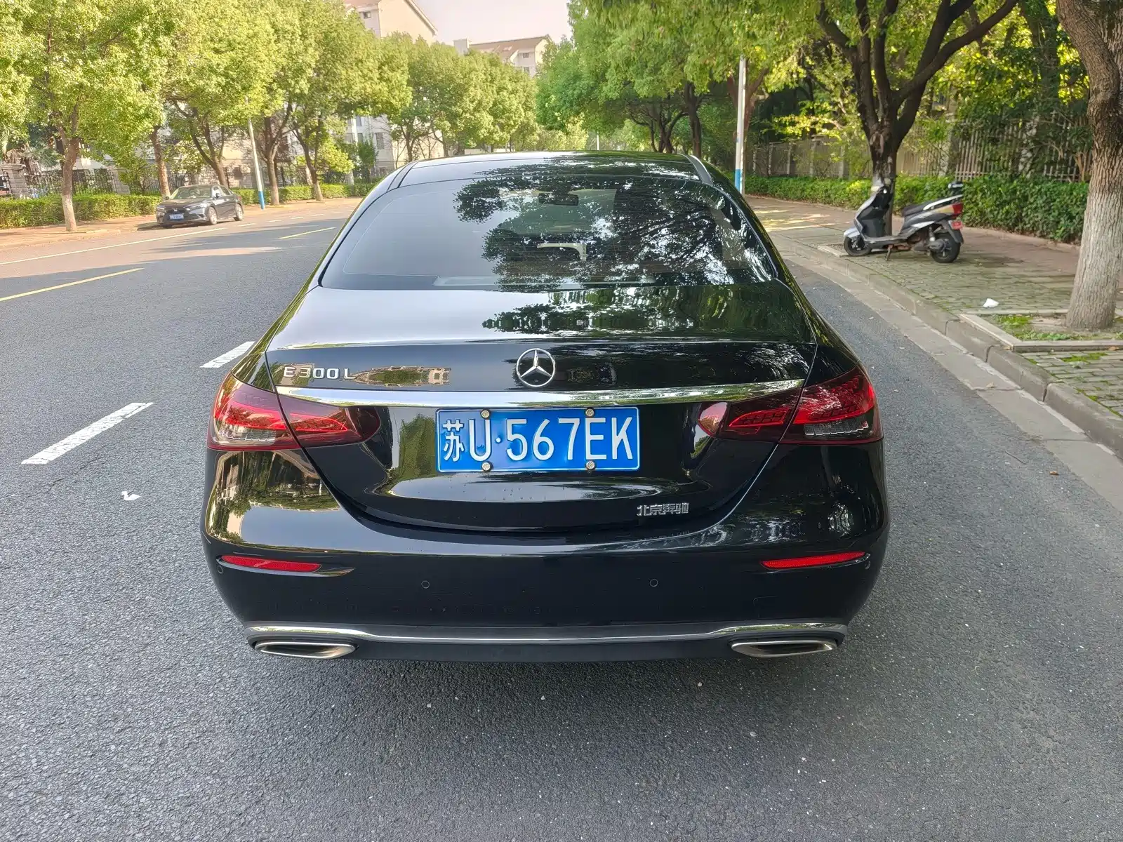 Photo 12 - Mercedes-Benz E-Class