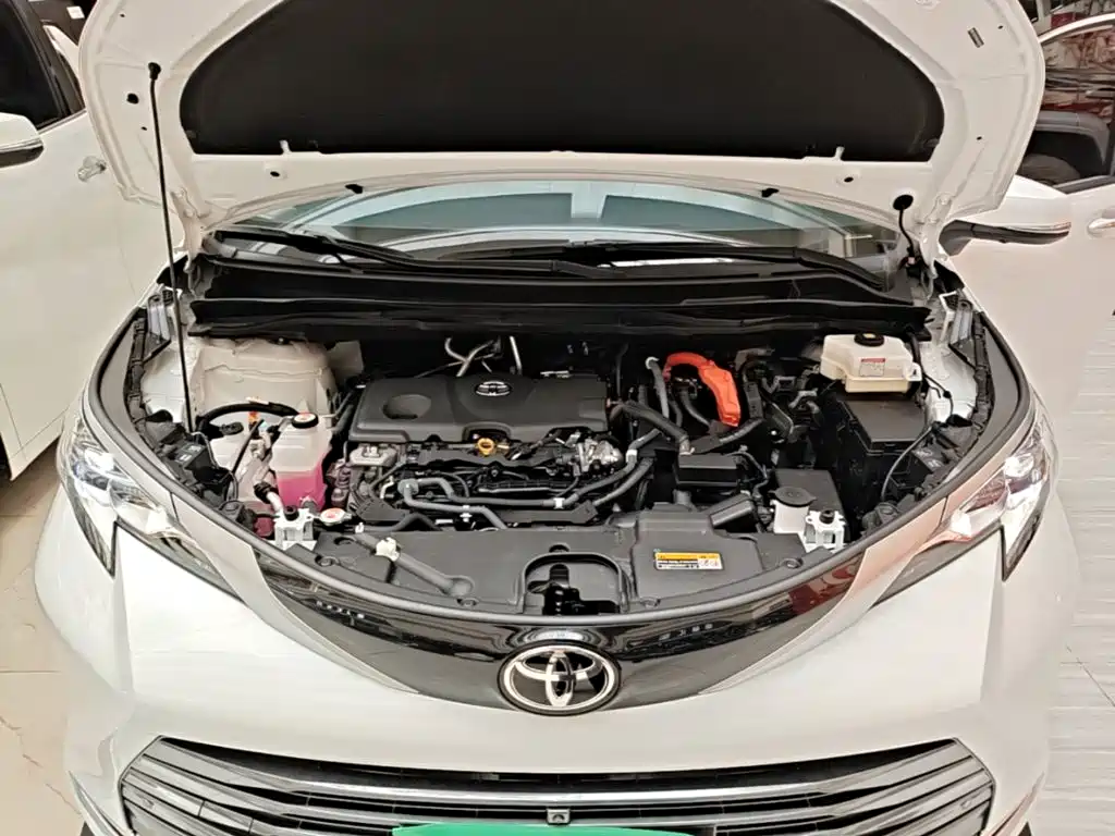 Toyota Sienna 2025 2026 2.5L Hybrid AWD Exclusive Edition