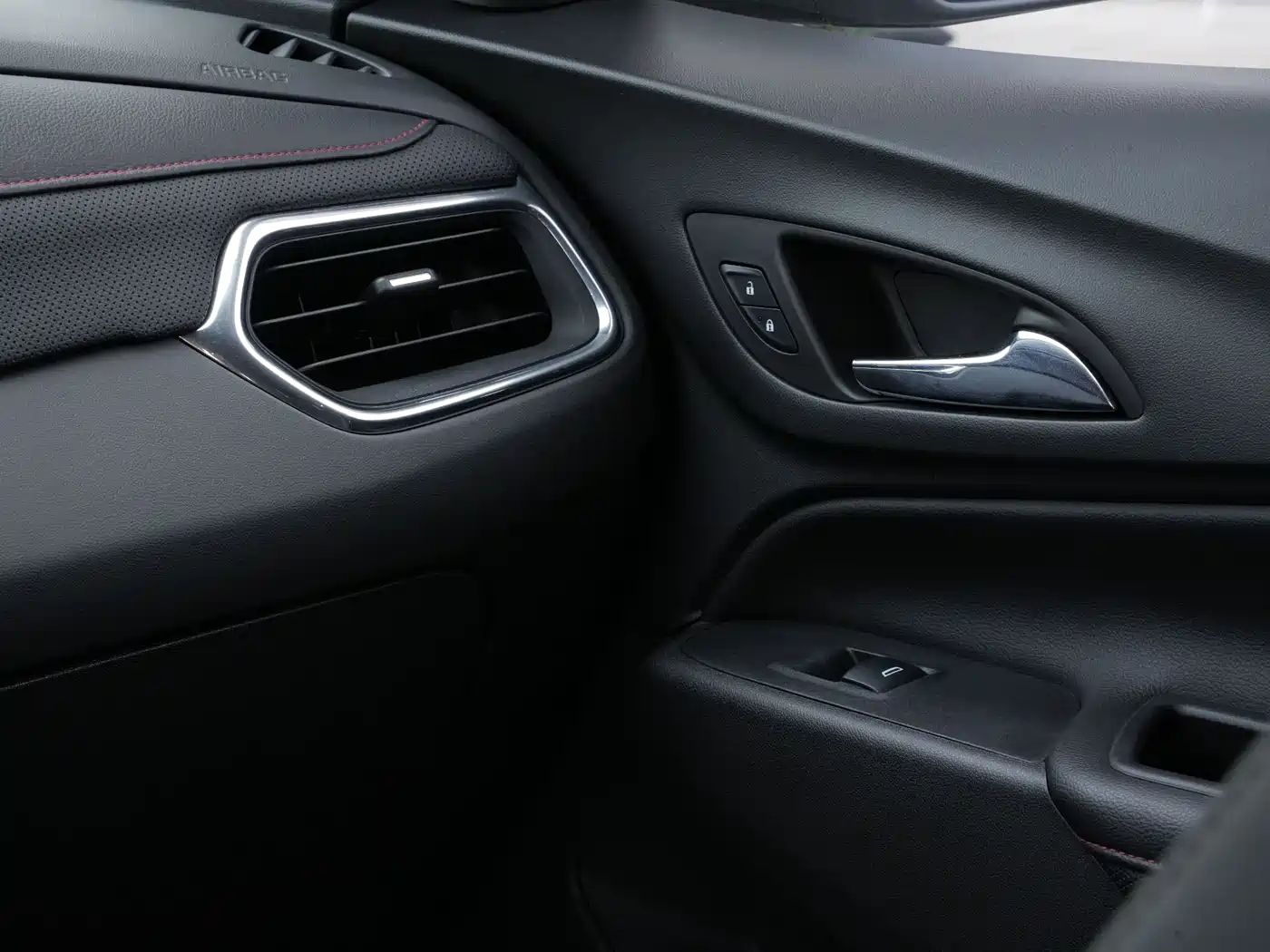 Chevrolet Equinox 2019 Redline 550T Auto 4WD Tuojie RS Edition (China VI) фото 20