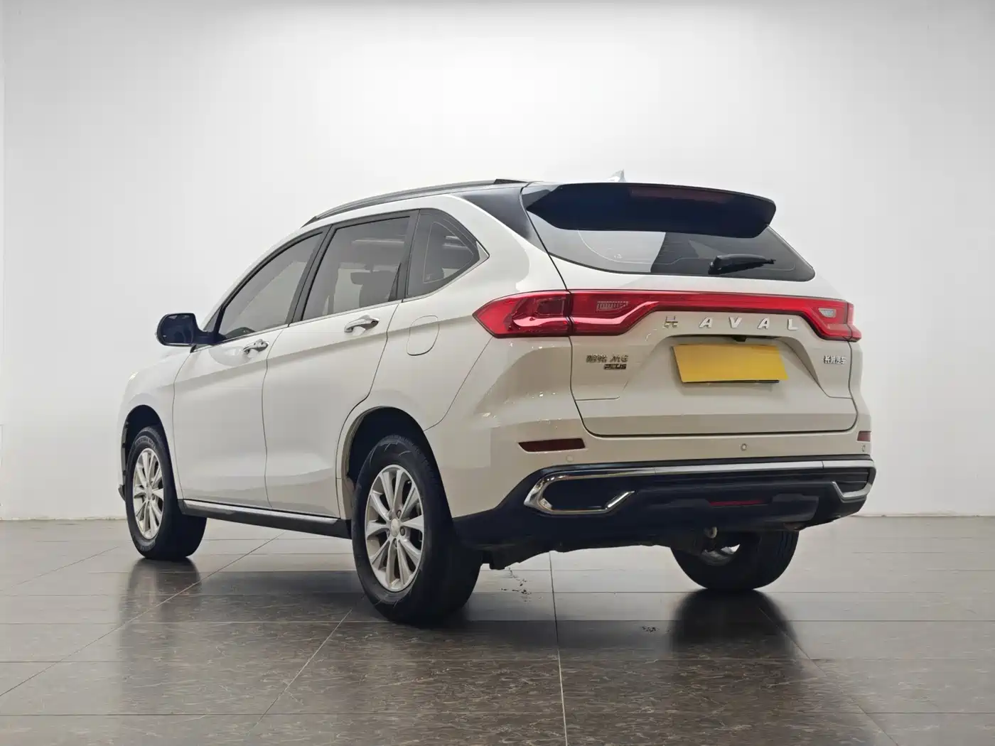 Haval M6 2021 PLUS 1.5T DCT Luxury Smart Connect фото 4