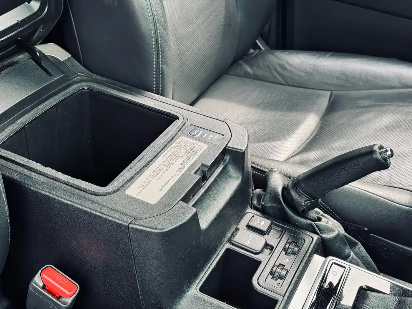 Toyota Prado 2019 3.5L Automatic TX-L Zunxiang Edition with Rear-mounted Spare Tire фото 8