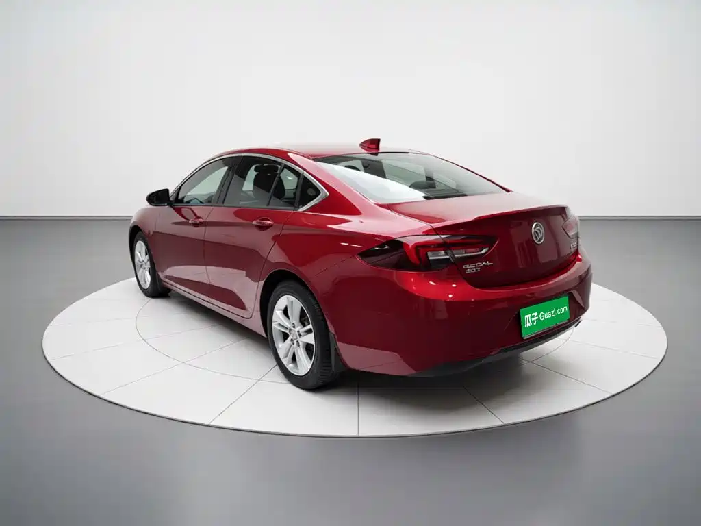 Photo 4 - Buick Regal