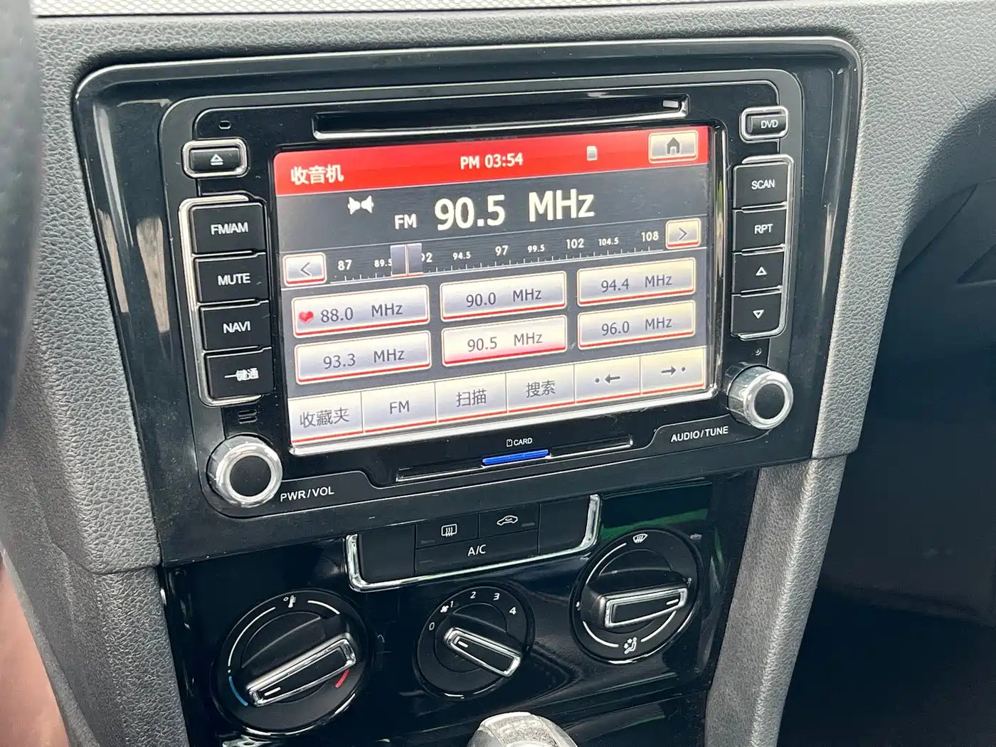 Volkswagen Bora 2014 1.4TSI Automatic Sportline фото 14