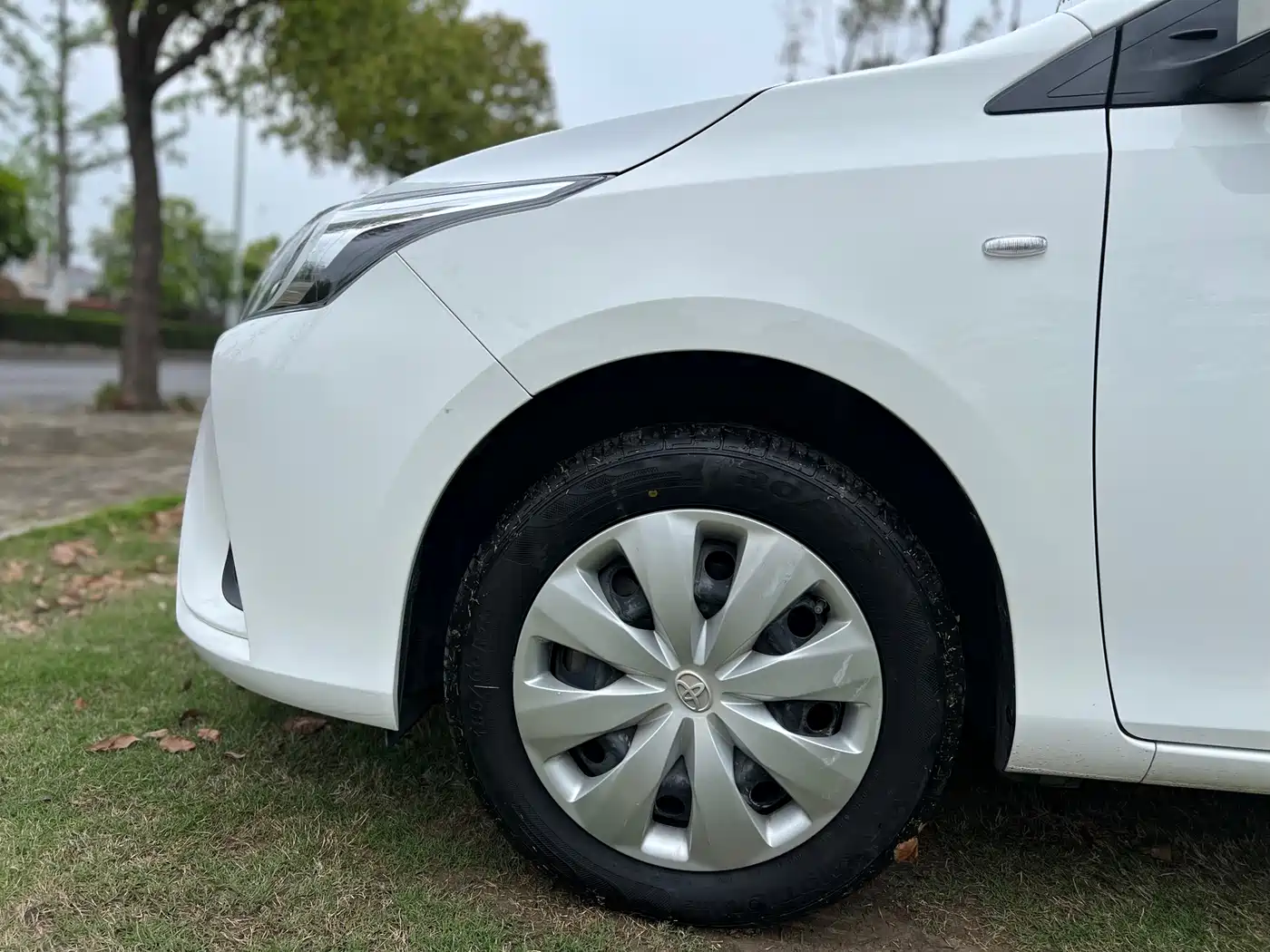 Toyota YARiS L Zhi Xiang 2019 1.5E CVT Charming China VI фото 15