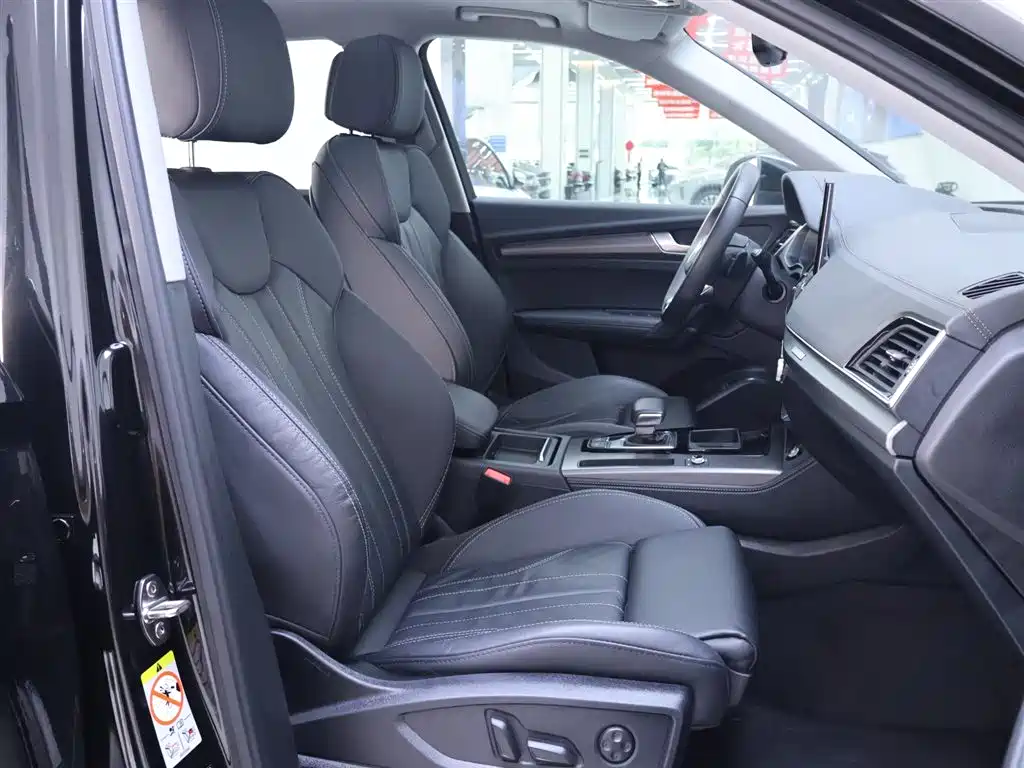 Audi Q5L 2022 40T Luxury Dynamic фото 20