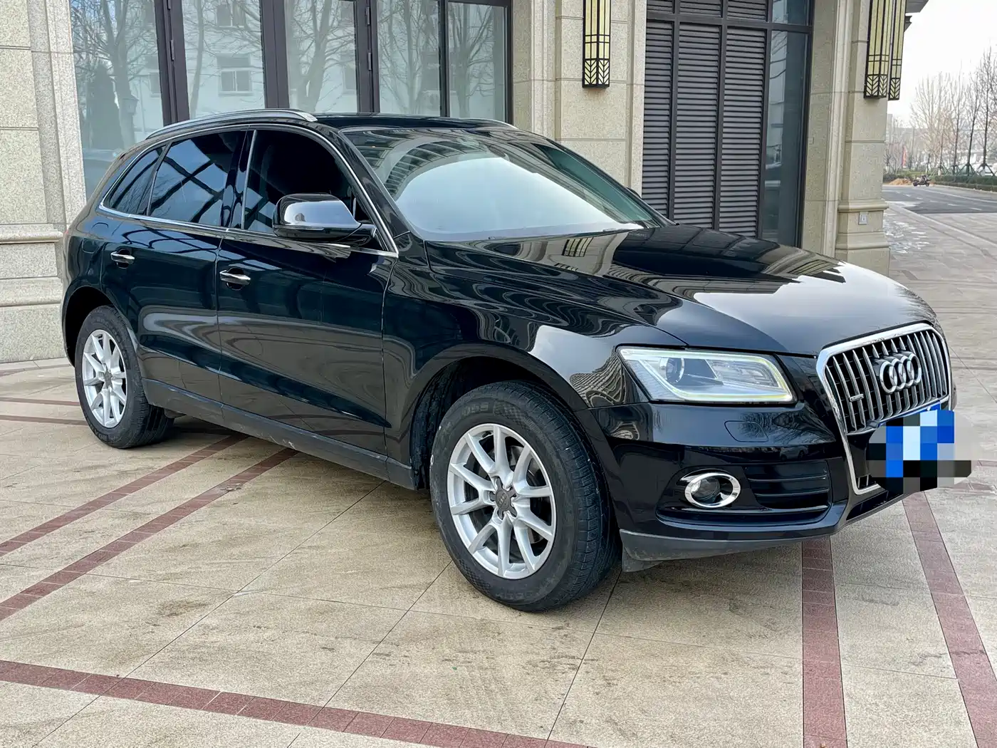 AUDI Q5