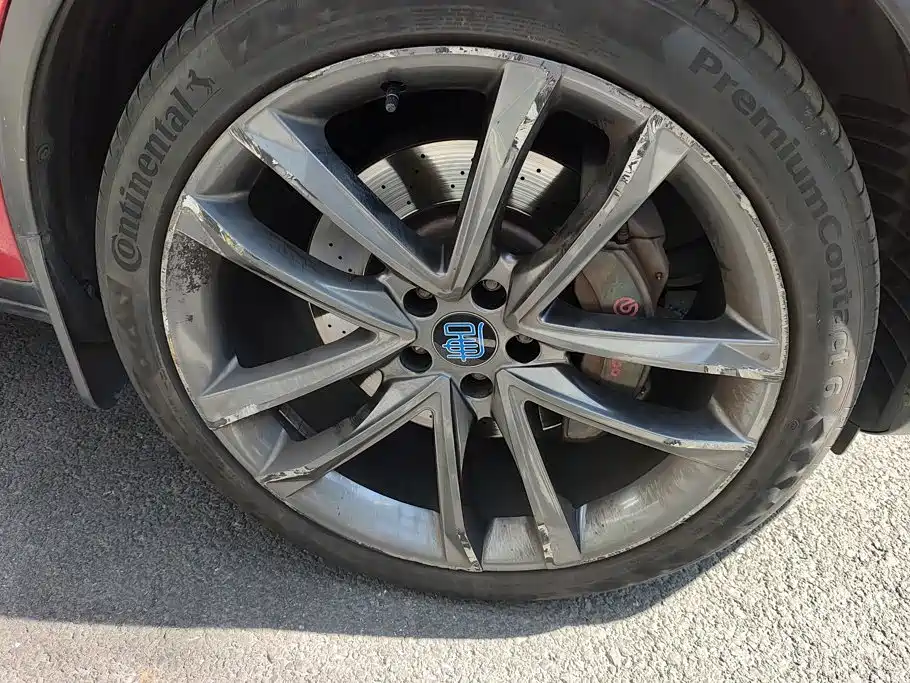 Photo 6 - BYD Tang New Energy