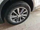 Фото 23 - Geely Atlas
