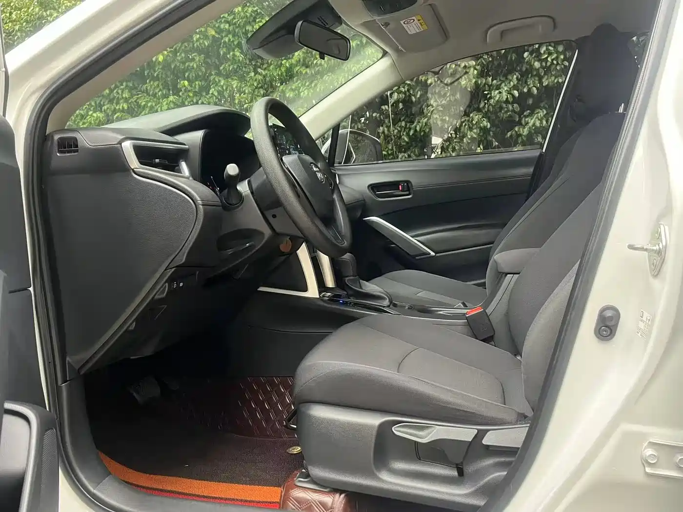 Toyota Corolla Cross 2023 2.0L Pioneer Edition фото 9