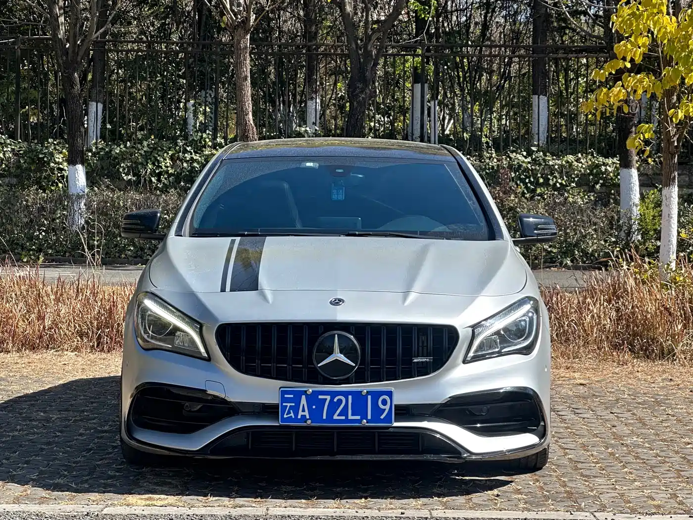 MERCEDES-BENZ CLA