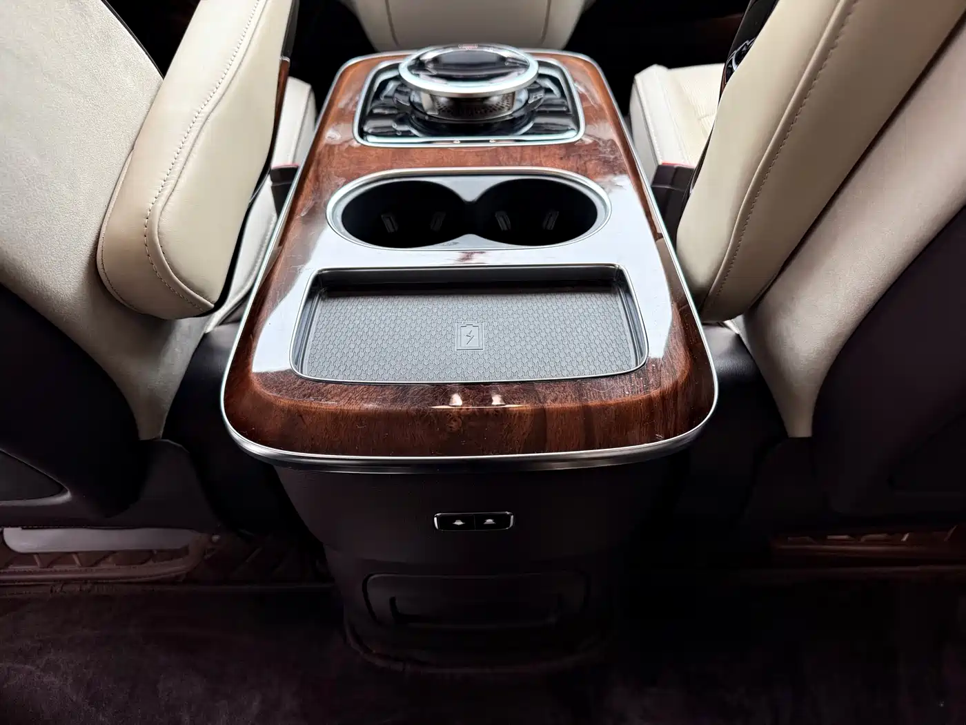 Hongqi HQ9 2023 2.0T Smart Connect Flagship фото 20