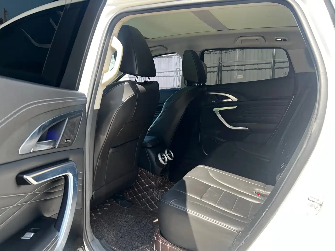 WEI PAI WEI BRAND VV7