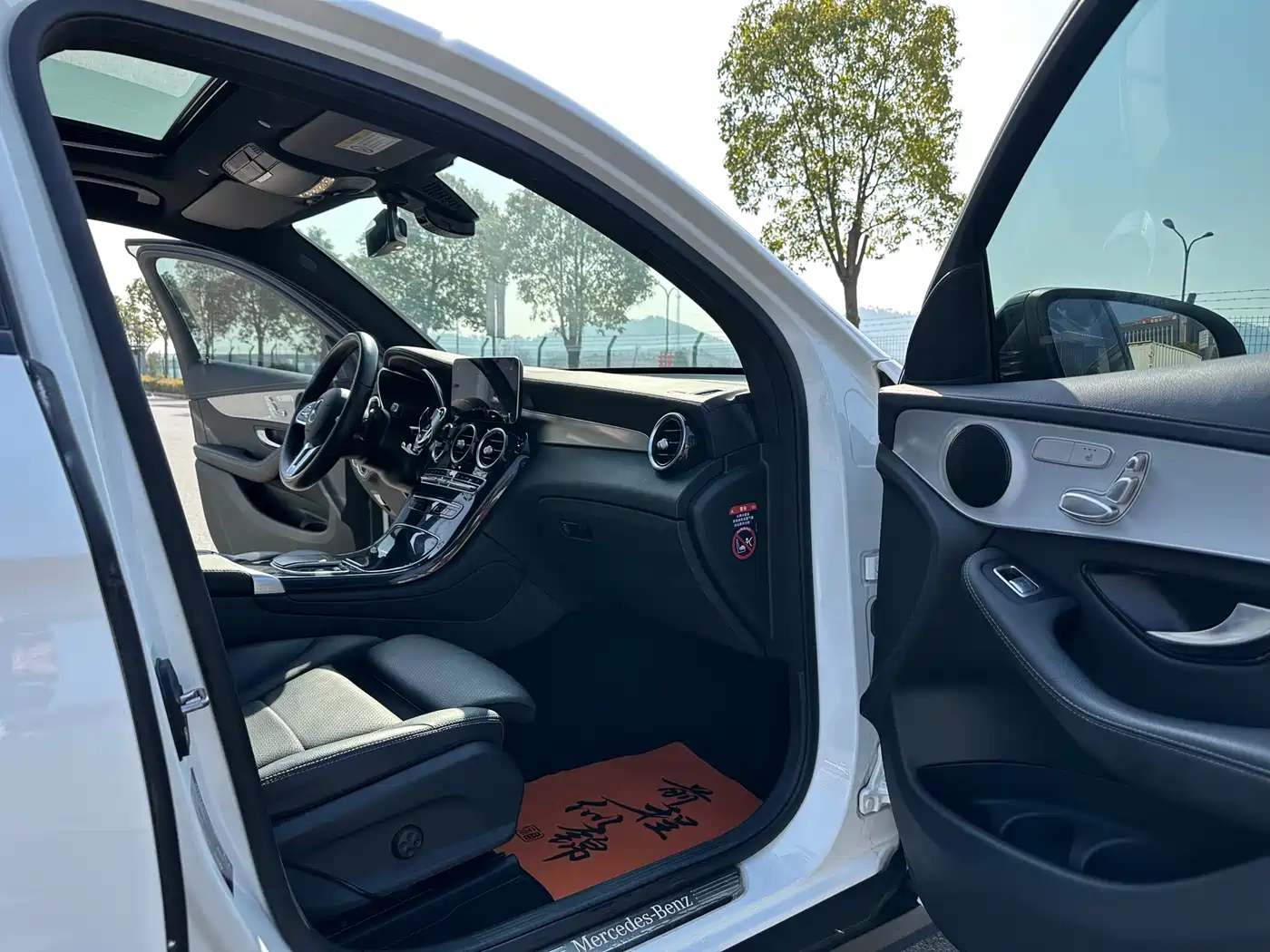 Mercedes-Benz GLC Coupe 2021 GLC 260 4MATIC Coupe SUV фото 8