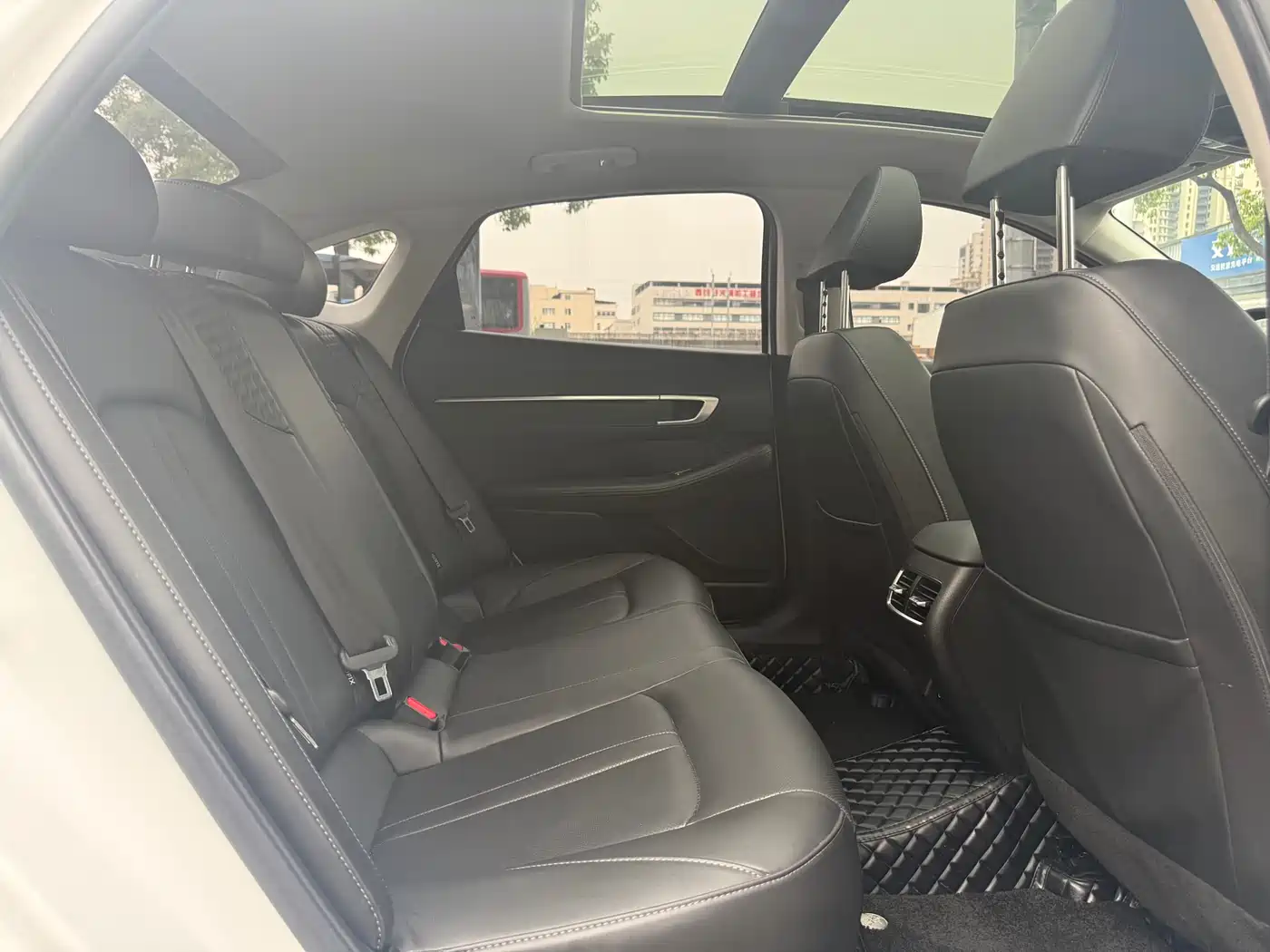 Hyundai Sonata 2024 1.5T Pro фото 29
