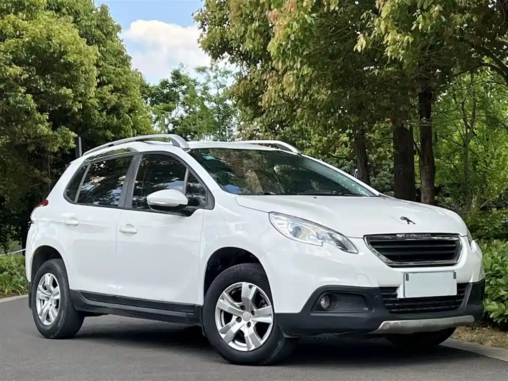 Peugeot 2008 2014 1.6L Automatic Trend Edition фото 10