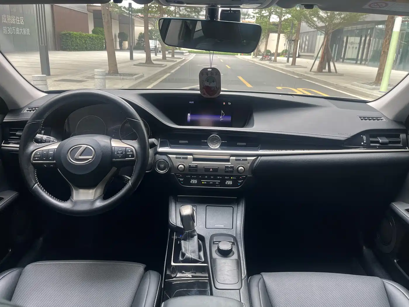 Lexus ES 2015 200 Elite Edition фото 27