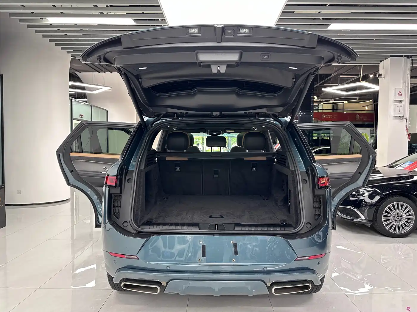Land Rover Range Rover Sport 2023 400PS Dynamic SE фото 16