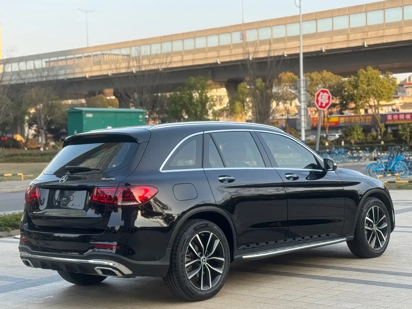 Mercedes-Benz GLC 2020 Facelift GLC 300 L 4MATIC Dynamic фото 16