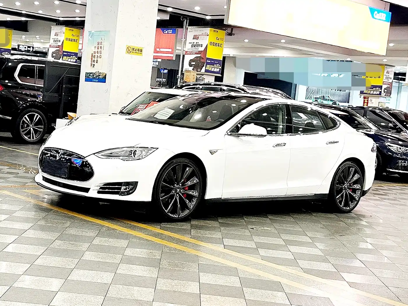 Tesla Model S 2015 2014 Model S P85