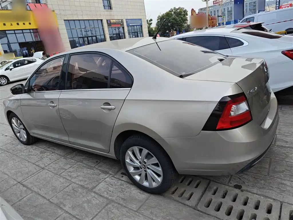 Škoda Rapid 2019 1.5L Automatic Comfort China V фото 5