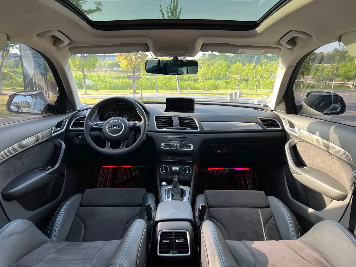 Audi Q3 2018 30th Anniversary Edition 35 TFSI Sport фото 14