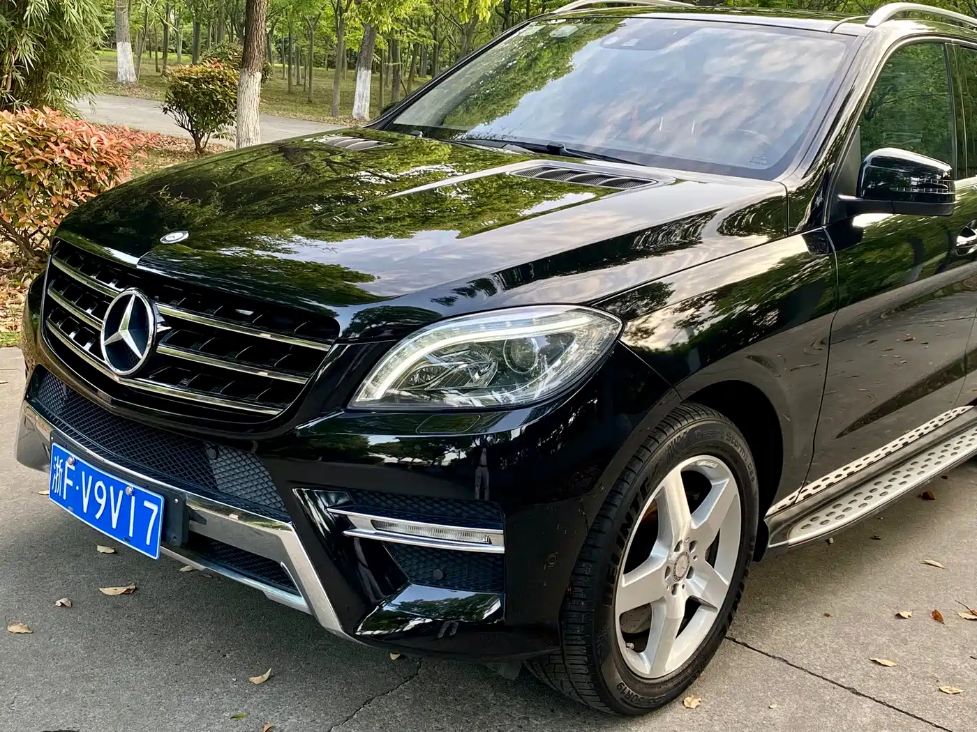 Mercedes-Benz M-Class 2012 Model ML 350 Luxury фото 3
