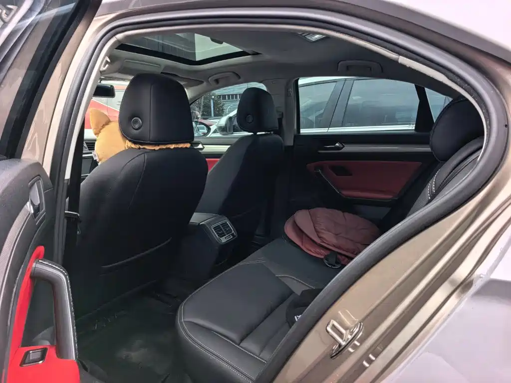 Volkswagen Lamando 2016 2015 230TSI DSG Style