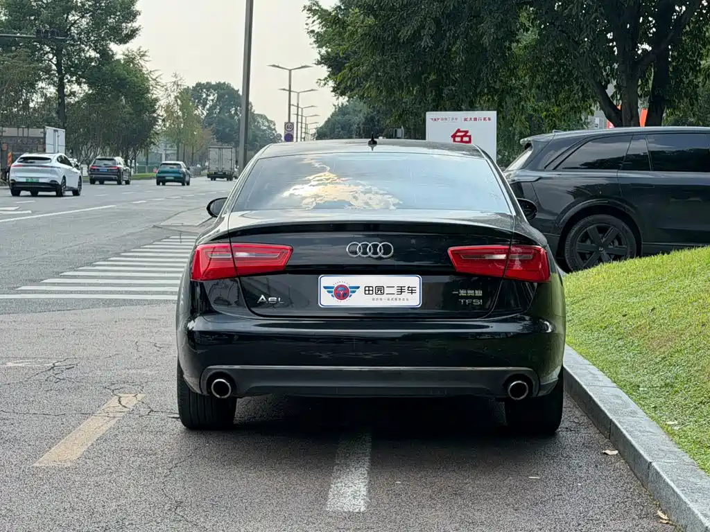 Фото 5 - Audi A6L