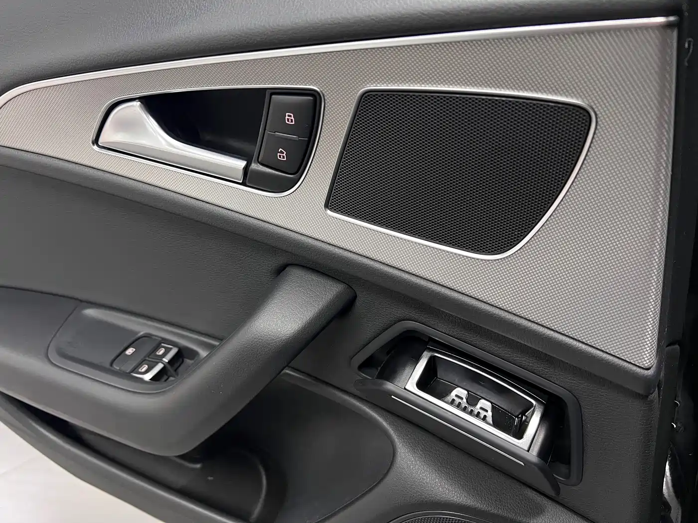 Audi A6L 2018 30th Anniversary 35 TFSI Fashion фото 32