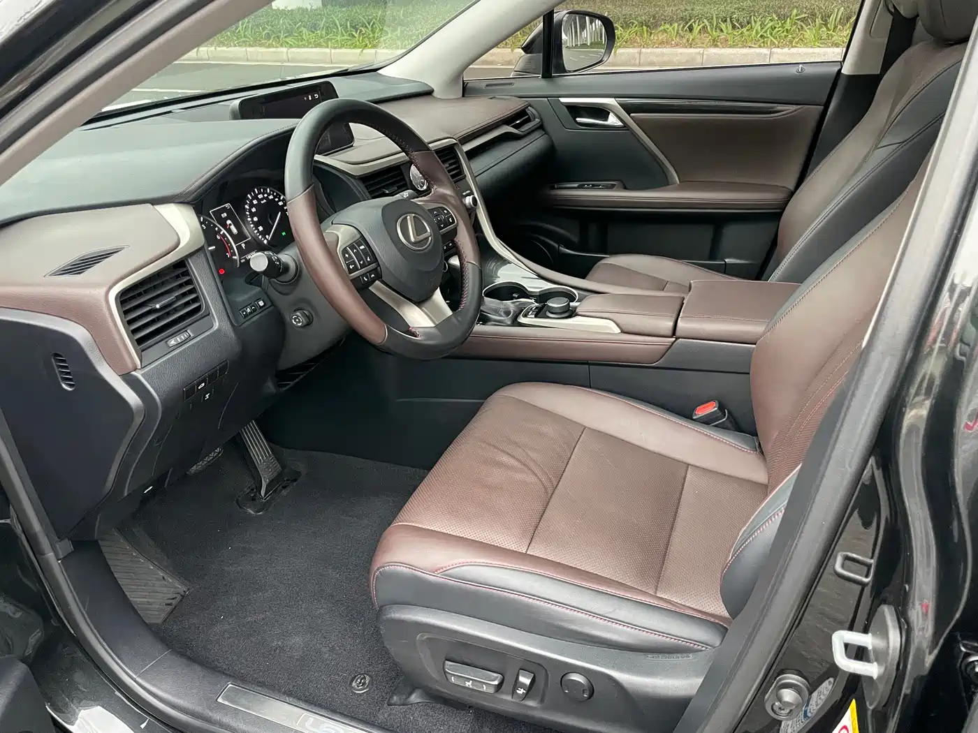 Lexus RX 2016 300 4WD Elegance Edition (China V) фото 7