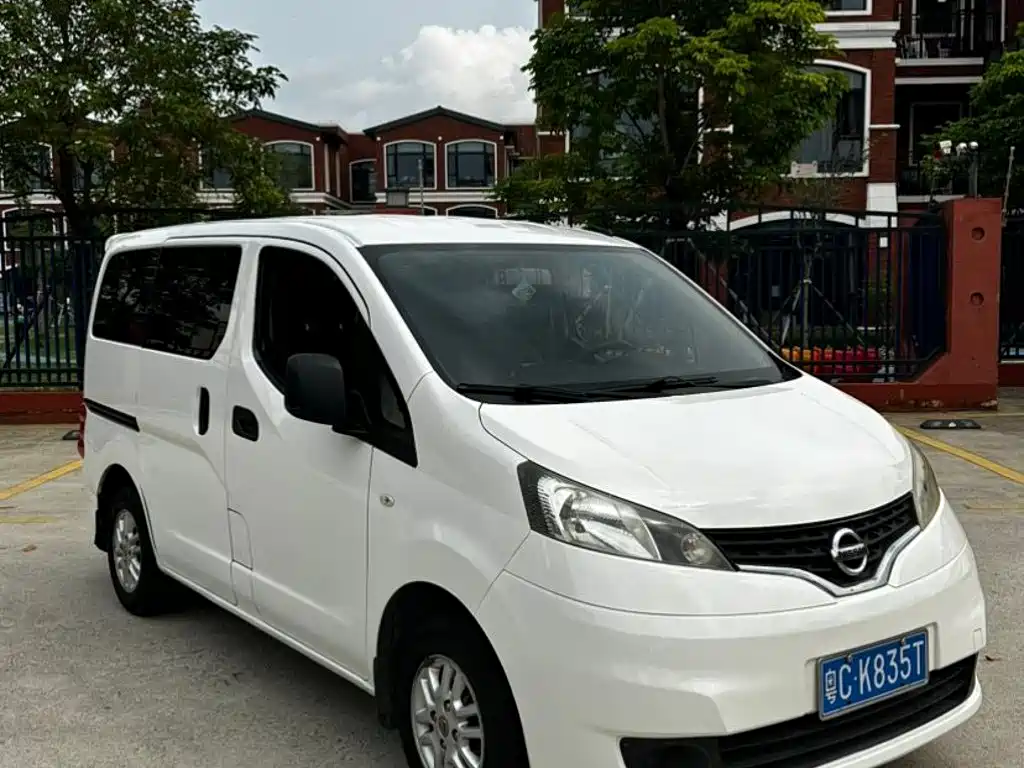 Nissan NV200 2013 2013 1.6L Luxury (China IV)