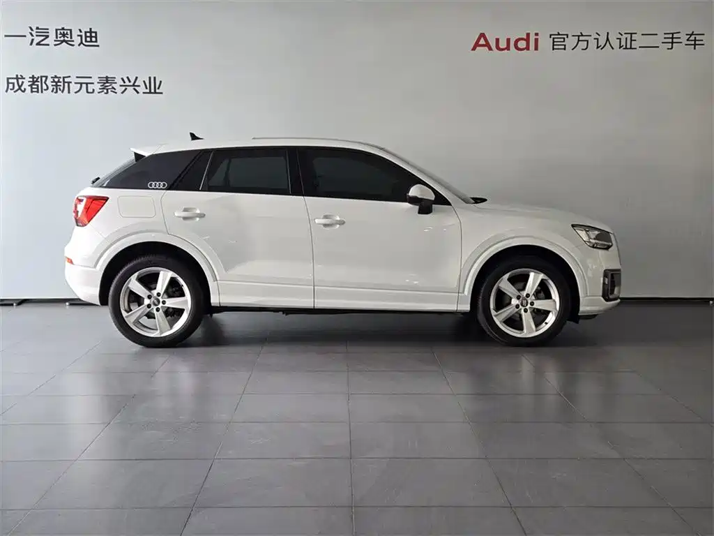 Audi Q2L 2018 35 TFSI Fashion Elegance China V фото 3