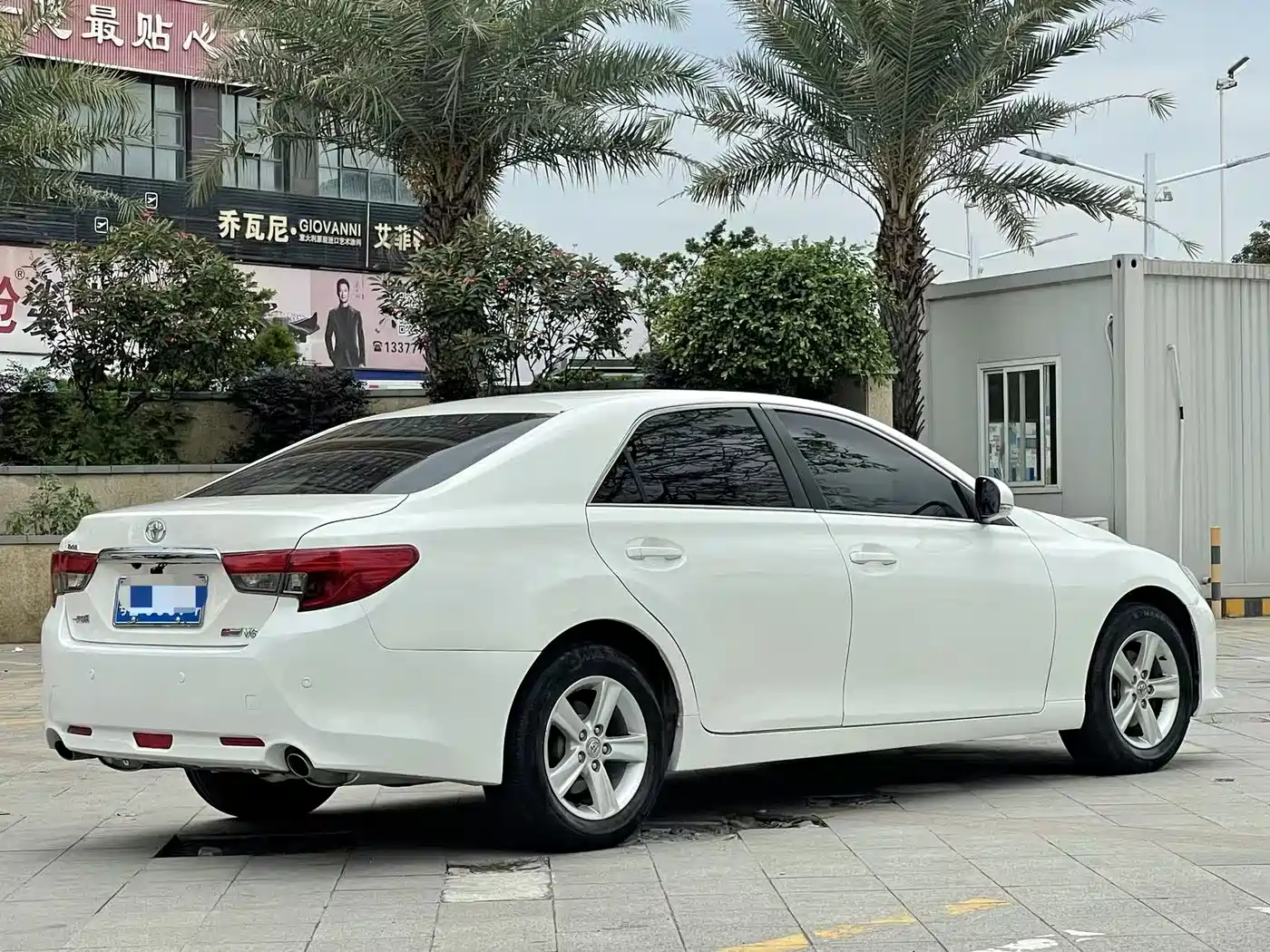 Toyota Reiz 2013 2.5V Elite Edition фото 4
