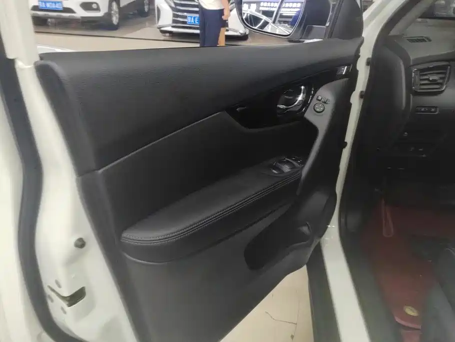 Nissan X-Trail, миниатюра 7