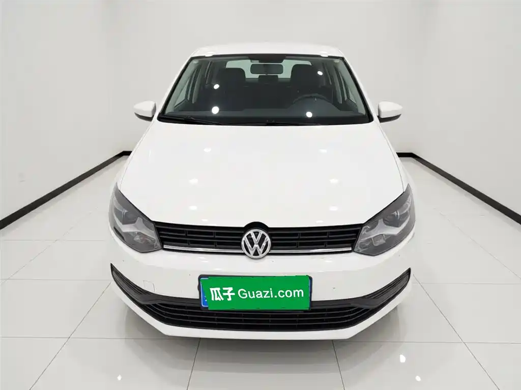 Volkswagen Polo 2016 1.4L Manual Trend фото 3