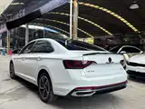 Photo 7 - Volkswagen Sagitar