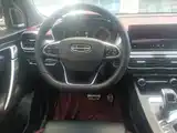Фото 9 - Geely Coolray