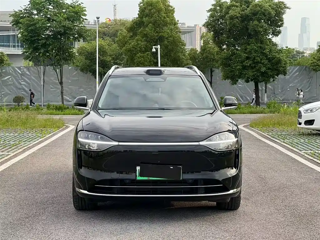 AITO Wenjie AITO M9 2026 Extended Range Ultra Edition 52kWh 6-seater фото 2