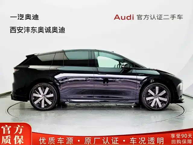 Li Auto i6 2025 4WD Base Model — фото 3