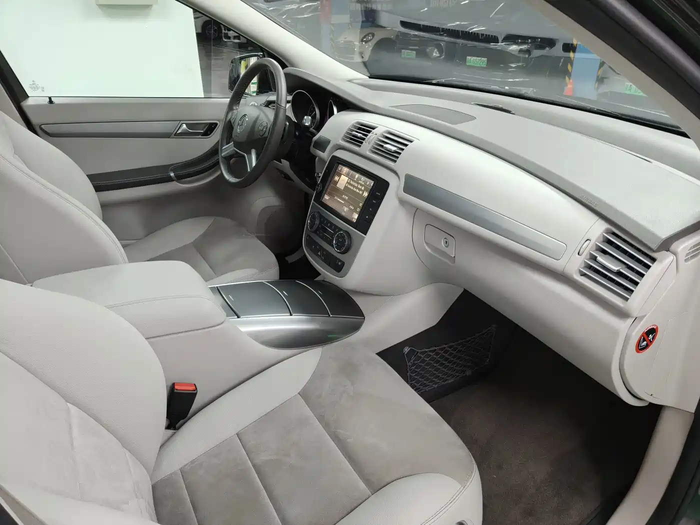 Mercedes-Benz R-Class 2014 R 320 4MATIC Business фото 15