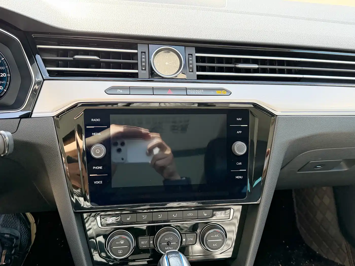 VOLKSWAGEN WEILAN NEW ENERGY