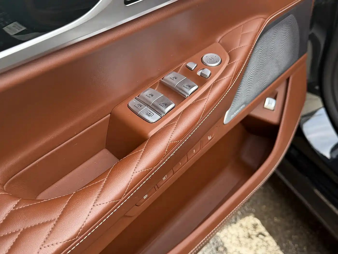 BMW 7 Series 2021 Model 740Li xDrive Executive M Sport Package фото 8