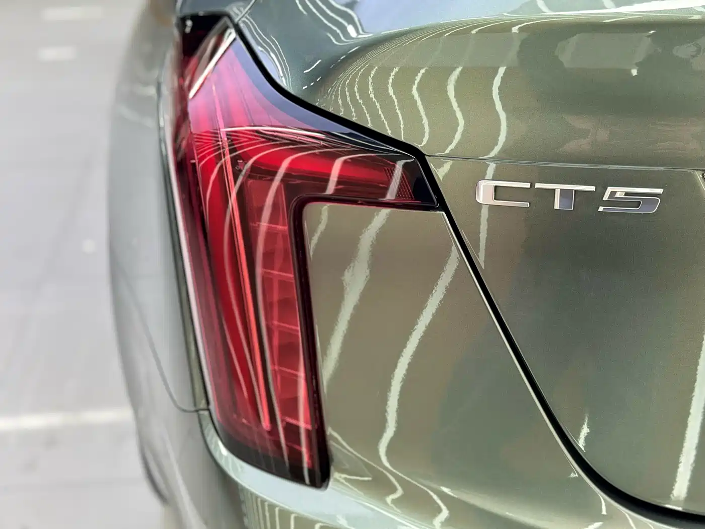 CADILLAC CT5