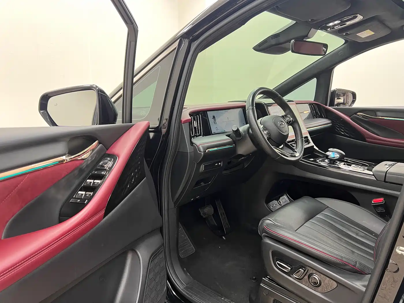GAC Trumpchi Trumpchi M8 2024 Patriarch Series Twin Engine Ultimate Edition фото 14