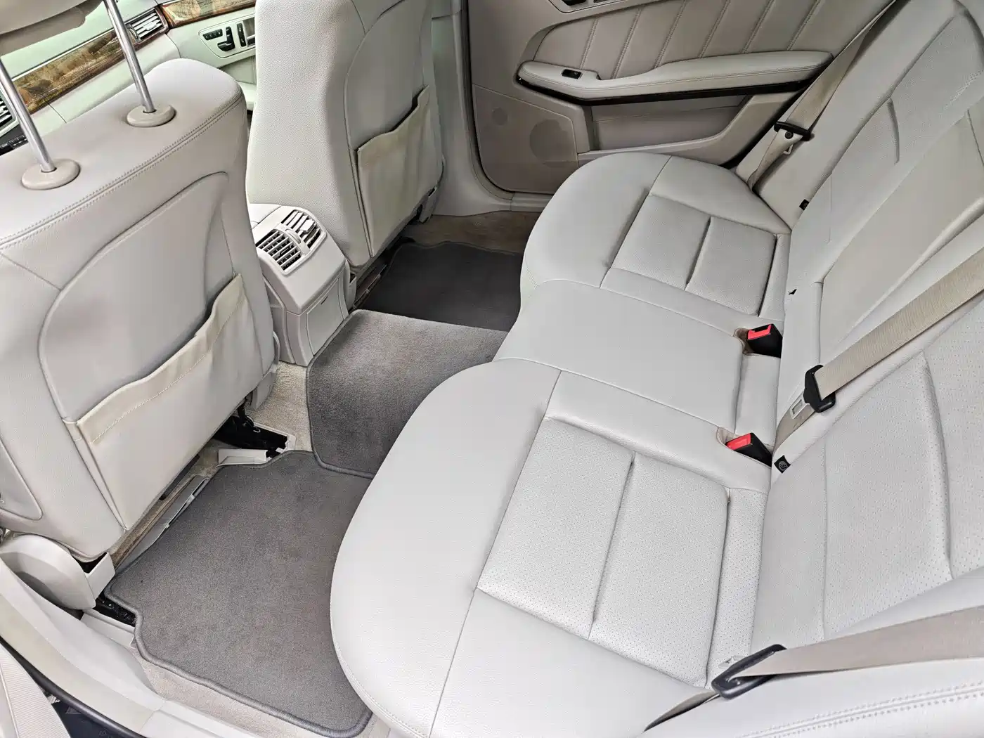 Mercedes-Benz E-Class 2012 E 200 L CGI Elegance фото 13