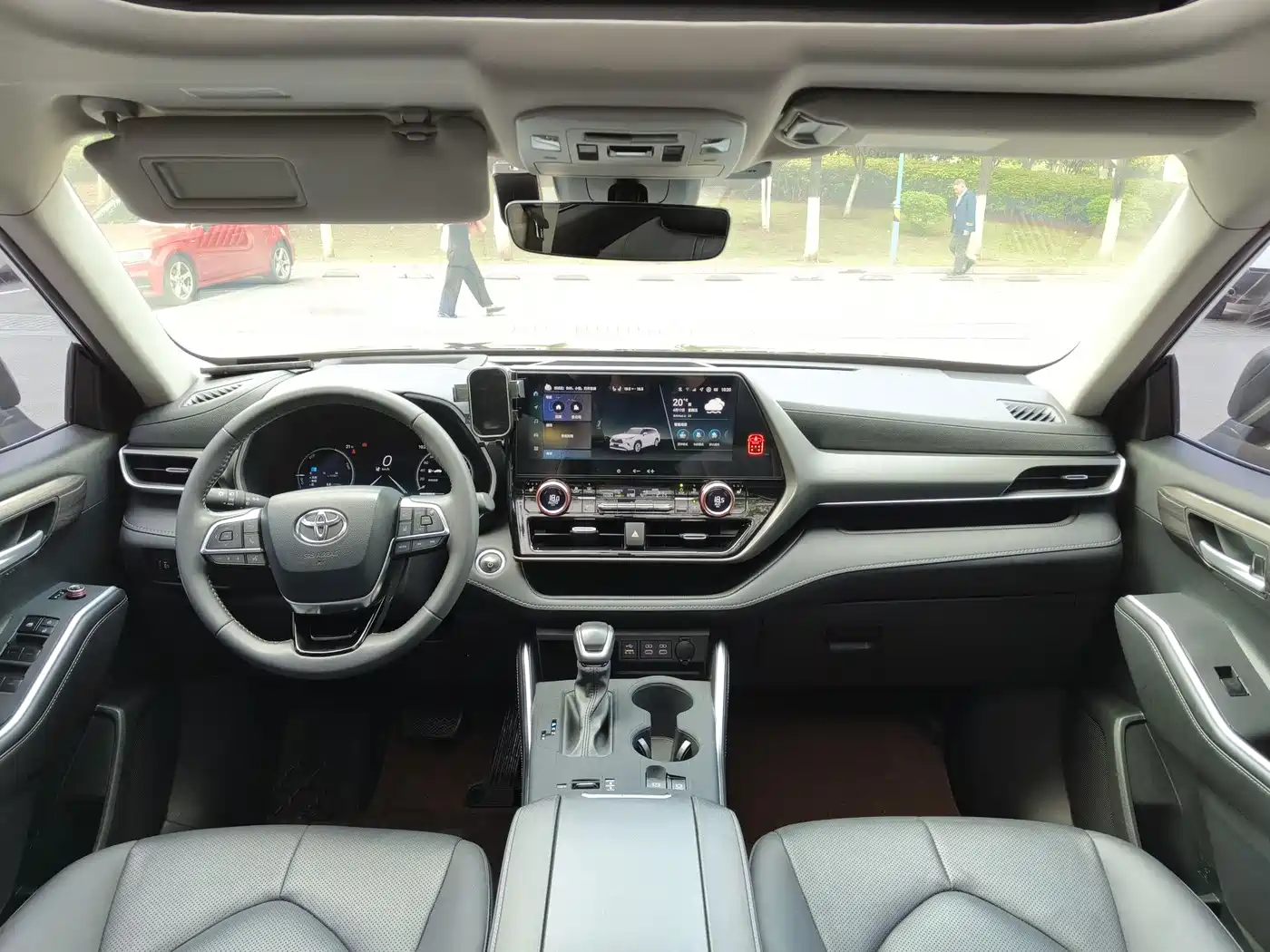 TOYOTA HIGHLANDER