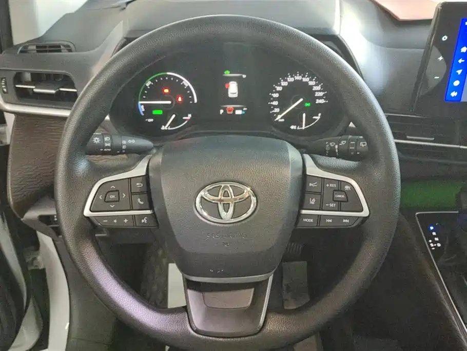 Toyota Sienna 2024 2.5L Hybrid Comfort Edition фото 15