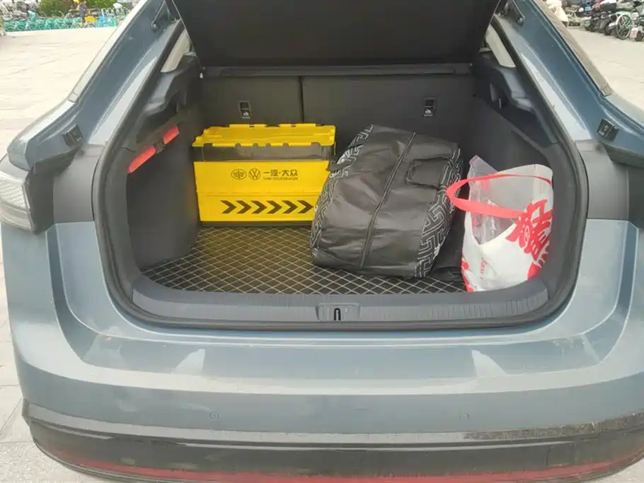 VOLKSWAGEN ID.7 VIZZION